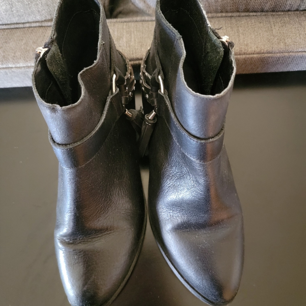 Chinese Laundry ankle booties